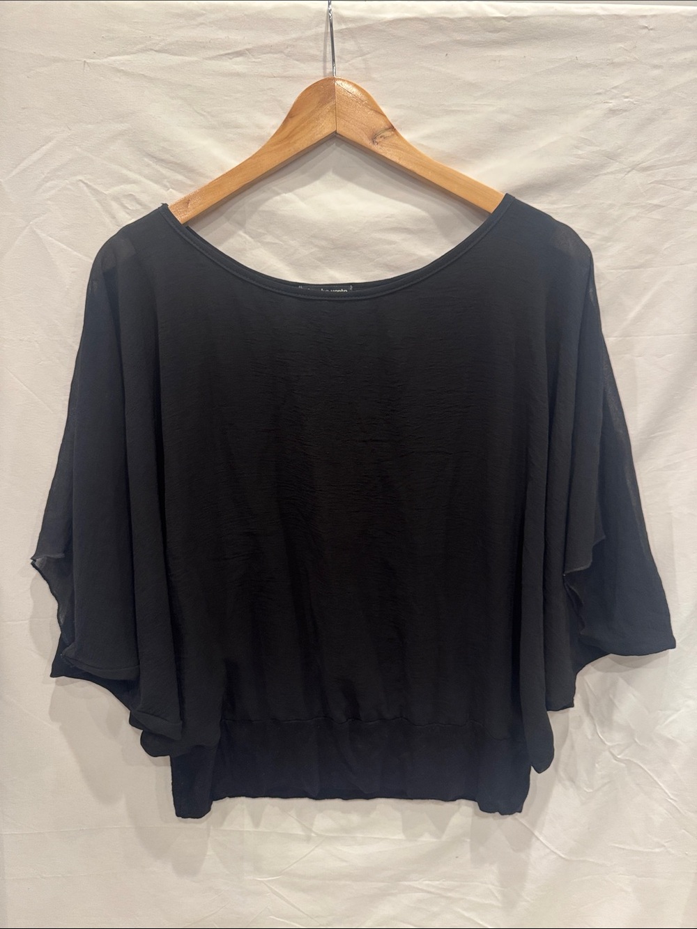 cha cha vente Black Flowy Bell Sleeve Blouse